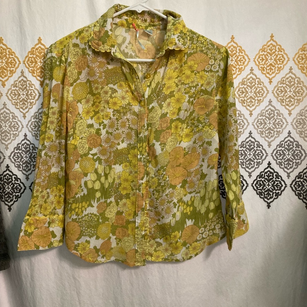 Women’s blouse, unusual, shades of green, yellow, orange, white size s